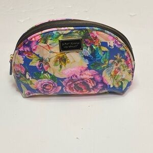 Betsey Johnson Large Cosmetic Bag Makeup Floral Black Travel Zip Around